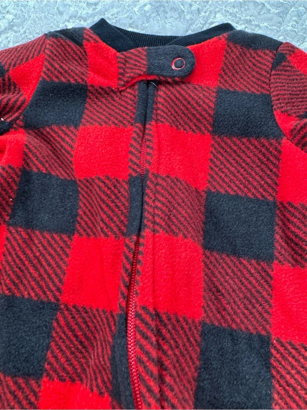NWT TWO WAY ZIP Carter's Red and BlackPlaid Footed One-Piece with Bear Feet